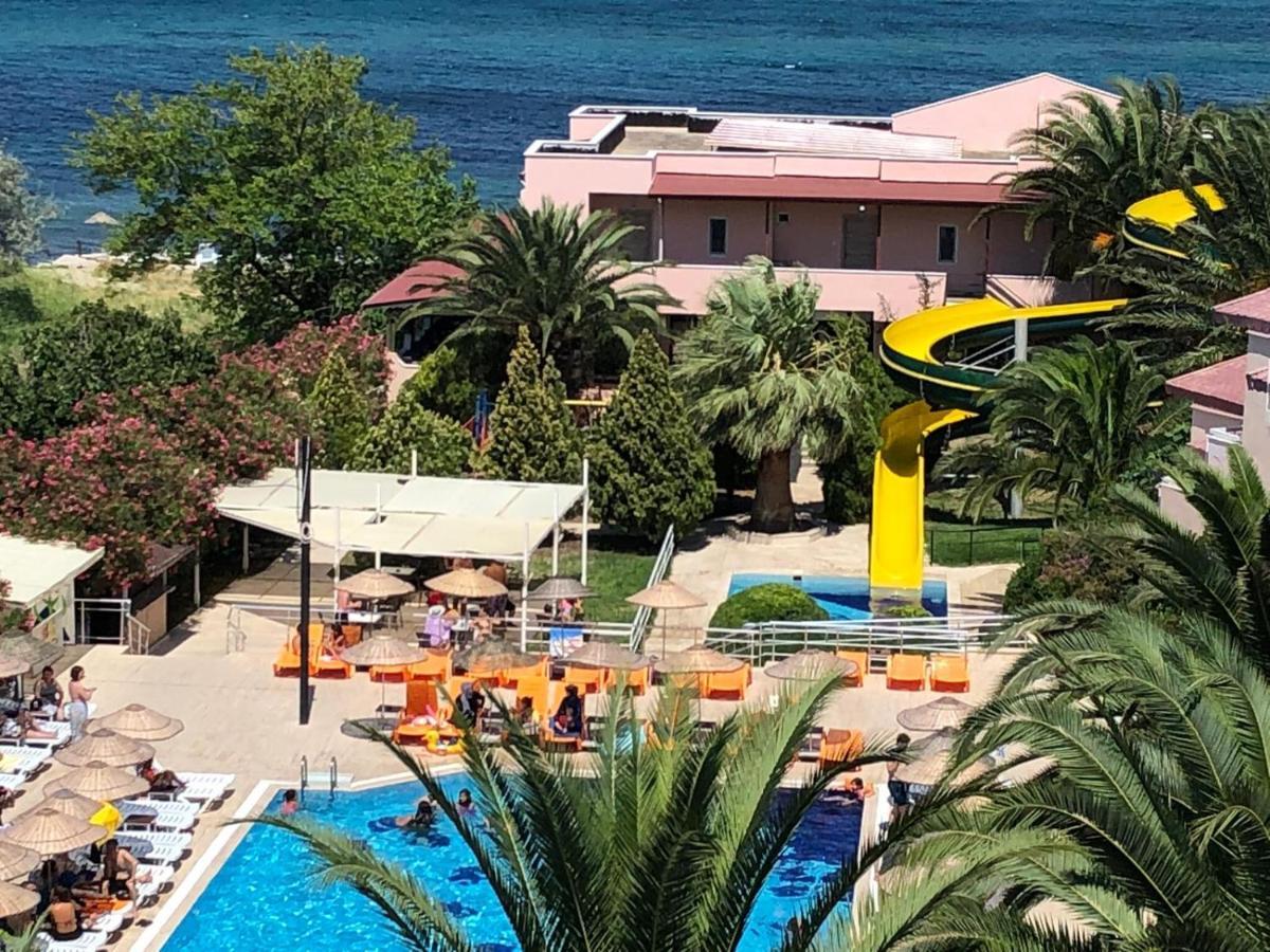 Afytos Oeren Park Mtk Hotel Exterior photo